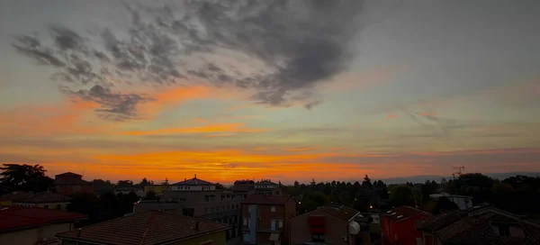 Belo Pôr Sol Sobre Pequeno País Bibbiano Reggio Emilia Itália — Fotografia de Stock