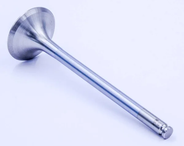 Motosiklet motoru için titanyum valfler. Yüksek kalite fotoğraf