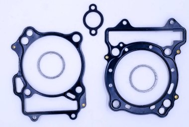 Tek silindirli motosiklet motoru için contalar. Yüksek kalite fotoğraf