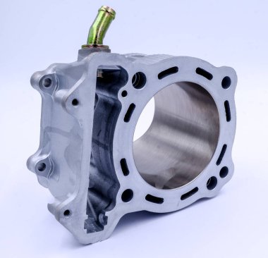 Tek silindirli alüminyum silindir motorlar için izole edilmiş. Yüksek kalite fotoğraf