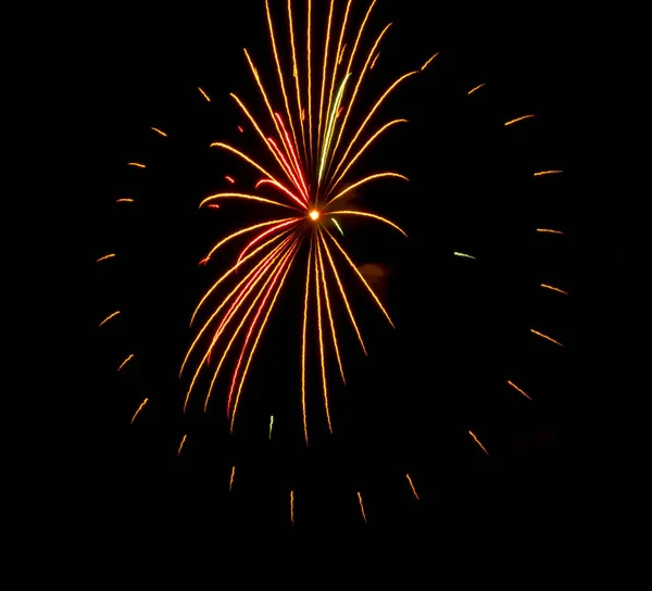 Gyönyörű Tűzijáték Fekete Égen Kiváló Minőségű Fénykép — Stock Fotó