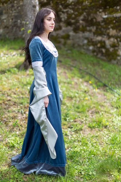 Beautiful Brunette Blue Eyes Girl Fantasy Medieval Clothes Strolls Meadows — Stock Photo, Image