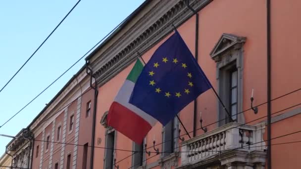 Flaga Włoska Europejska Balkonie Ratusza — Wideo stockowe