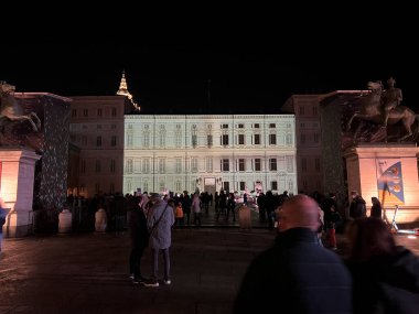 Torino Noel ışıklandırması ana caddede. Yüksek kalite fotoğraf