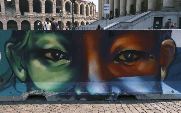 Verona Italy 2019 Overview Traffic Dividers Painted Eyes Various Colors — Foto Stock