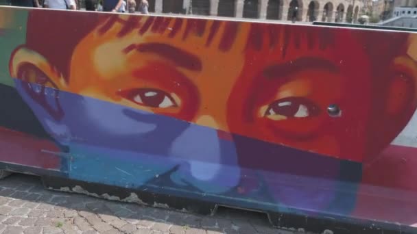 Verona Italy 2019 Overview Traffic Dividers Painted Eyes Various Colors — Vídeos de Stock