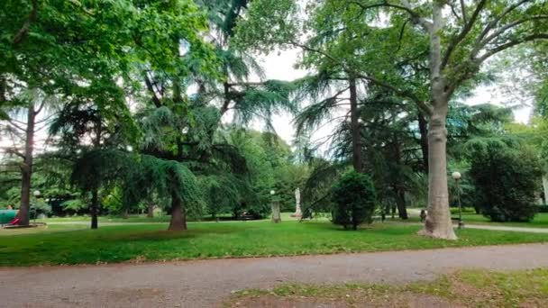 Reggio Emilia Park Seger Grön Vegetation — Stockvideo