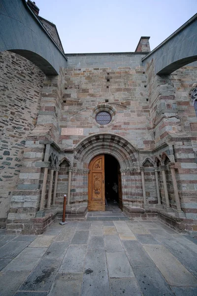 Sacra San Michele Turín Vista Los Arcos Exteriores Foto Alta — Foto de Stock