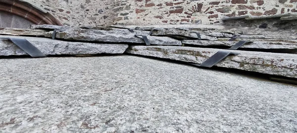 Traditional Roof Alpi Piode Beole Made Gneiss Rock High Quality — 图库照片