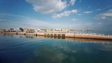 Akdeniz 'de doğumu olan Riccione yakınlarındaki Cattolica iskelesi.