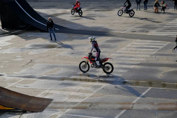 Milano Talya 2021 Eicma Milano Bisiklet Fuarı Serbest Motokros Numaraları — Stok fotoğraf