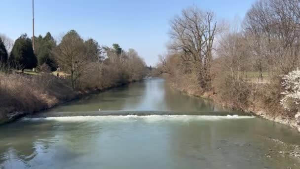 Torino Daki Pellerina Parkında Nehri — Stok video
