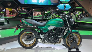 Milano, İtalya - 2021 11: Eicma Milano Bisiklet Fuarı Kawasaki Z 600 Rs. Yüksek kalite fotoğraf