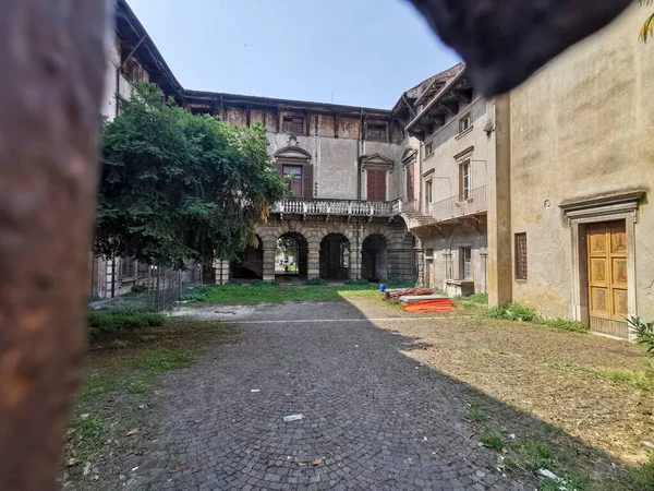 Antiga Aldeia Italiana Pátio Interno Corte Foto Alta Qualidade — Fotografia de Stock