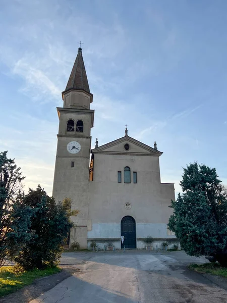 Bibbiano Reggio Emilia Městský Kostel Při Západu Slunce Kvalitní Fotografie — Stock fotografie