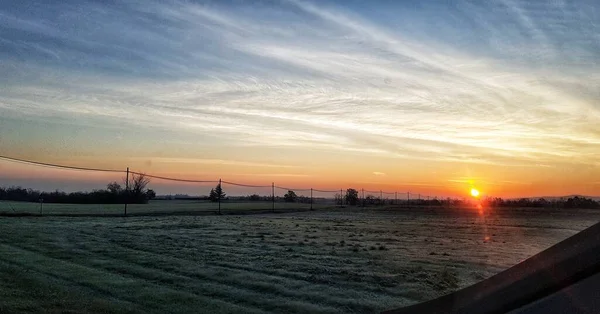 Zelená Obdělávaná Pole Úsvitu Kvalitní Fotografie — Stock fotografie