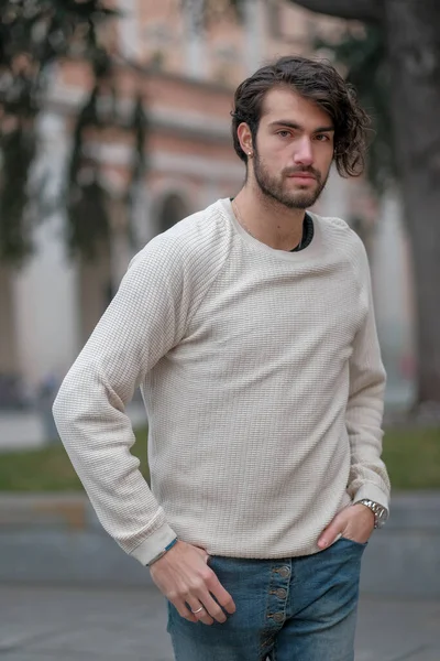 Handsome Italian Dark Haired Guy Beard City Center White Sweater — Fotografia de Stock