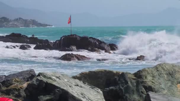 Rocks Rough Ligurian Sea Italy Boccadasse High Quality Footage — Stockvideo