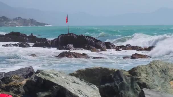 Rocks Rough Ligurian Sea Italy Boccadasse High Quality Footage — Stock Video