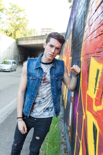 Beautiful Dark Brown Street Style Guy Jeans Jacket Street Graffiti — Stok fotoğraf