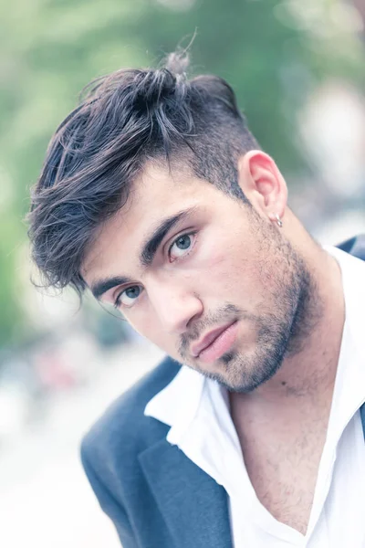 Handsome Italian Dark Haired Guy Sitting Portrait High Quality Photo — ストック写真