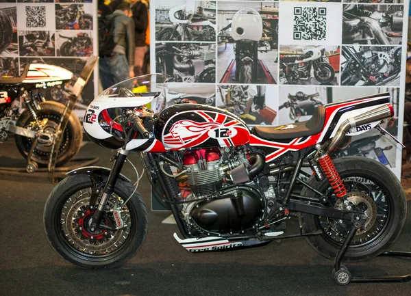 Verona, İtalya - 2018 MBE Verona Bisiklet Fuarı Bisiklet Fuarı ve Özel Araba Fuarı - özel boyalı bisiklet. Yüksek kalite fotoğraf