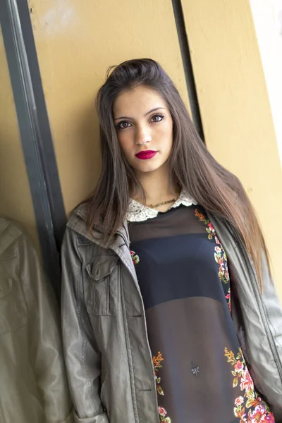 Beautiful Brunette Italian Girl Transparent Shirt City Center High Quality — Stock Fotó