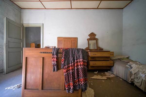 Dormitorio Del Orfanato Gran Casa Abandonada Foto Alta Calidad —  Fotos de Stock