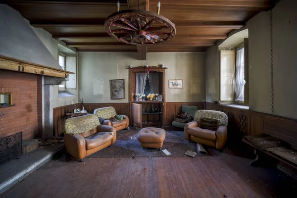 Large Living Room Old Furniture Old Abandoned Mansion High Quality — Foto Stock