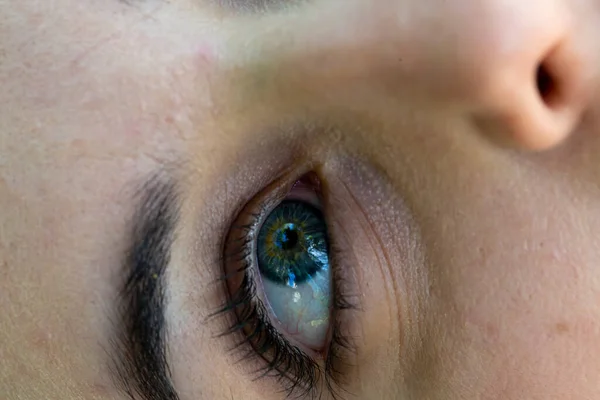 Schöne Mädchen Blauen Augen Pupille Hochwertiges Foto — Stockfoto