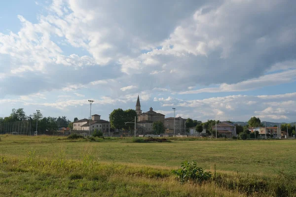 Dorp Bibbiano Reggio Emilia Panorama Met Kerk Klokkentoren Hoge Kwaliteit — Stockfoto