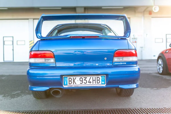 Reggio Emilia Itália 2019 Carro Esporte Livre Praça Cidade Subaru — Fotografia de Stock