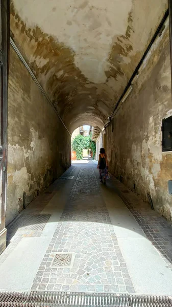 Chieri Turin Ingången Båge Till Staden Solig Dag Högkvalitativt Foto — Stockfoto
