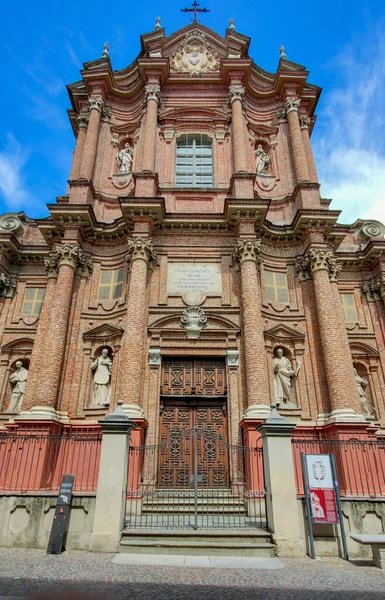 Chieri Turijn Stadskerk Zonnige Dag Hoge Kwaliteit Foto — Stockfoto