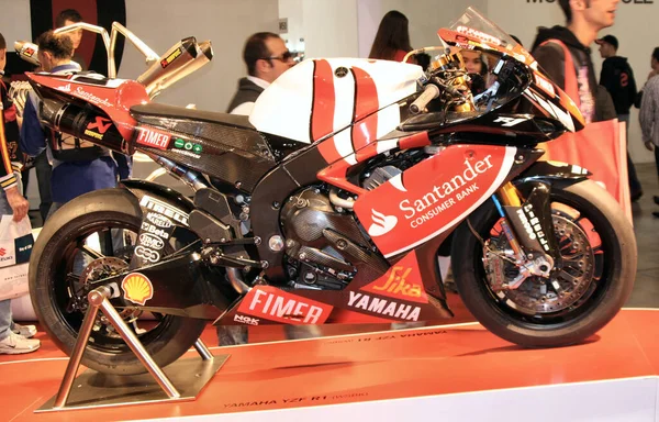 Milano, İtalya - 2021 11 27: Eicma Milano Bisiklet Fuarı Noriuki Haga 41 yamaha superbike. Yüksek kalite fotoğraf