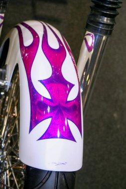 Verona, İtalya - 2018 MBE Verona Bisiklet Fuarı Bisiklet Fuarı ve Özel Araba Fuarı - özel boyalı bisiklet. Yüksek kalite fotoğraf