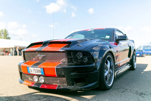 Reggio Emilia Włochy 2019 Free Sport Car Town Square Ford — Zdjęcie stockowe