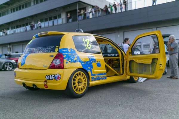 Reggio Emilia Itália 2019 Carro Esporte Gratuito Praça Renault Clio — Fotografia de Stock