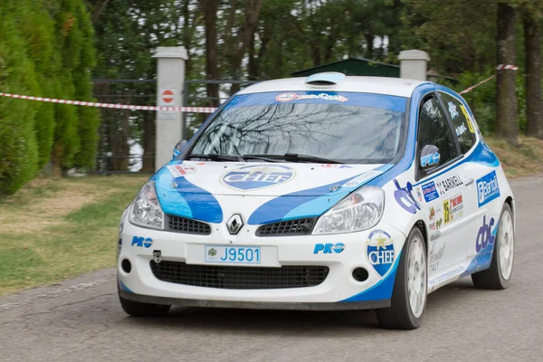 Reggio Emilia, İtalya - 2016 26 06: Reggio Apennines 'in ücretsiz etkinliği Reanult Clio Rs. Yüksek kalite fotoğraf