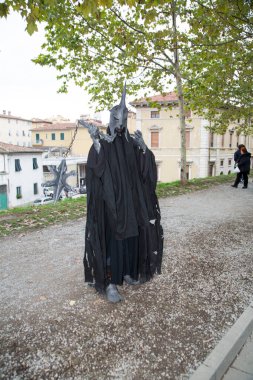 Lucca, İtalya - 2018 10 31: Lucca Comics ücretsiz kostüm etkinliği Sauron Lord of the Ring çevresinde. Yüksek kalite fotoğraf