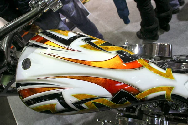 Verona, İtalya - 2018 MBE Verona Bisiklet Fuarı Bisiklet Fuarı ve Özel Araba Fuarı - özel boyalı bisiklet. Yüksek kalite fotoğraf