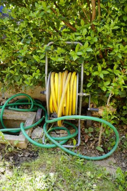 Koleksiyoncuyu sulamak için su hortumu. Yüksek kalite fotoğraf