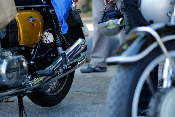 Bibbiano Reggio Emilia Italy 2015 在Honda Four 750镇广场免费举行老式汽车集会 高质量的照片 — 图库照片