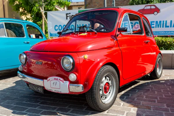 Bibbiano Reggio Emilia Italy 2015 Freie Oldtimerrallye Auf Dem Stadtplatz — Stockfoto