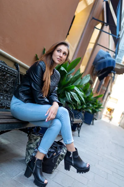Beautiful Italian Girl Sitting Center Reggio Emilia High Quality Photo — Fotografia de Stock