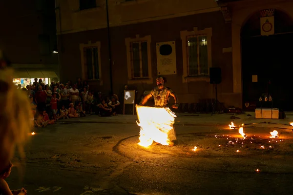 Reggio Emilia Włochy 2018 Montecchio Unplugged Free Street Event Fire — Zdjęcie stockowe