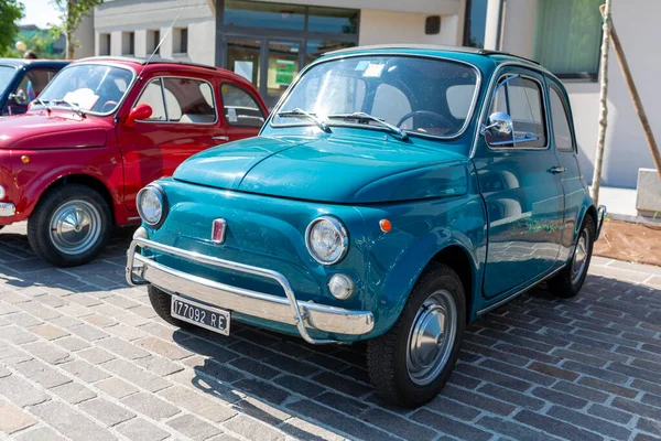 Bibbiano Reggio Emilia Italy 2015 Freie Oldtimerrallye Auf Dem Stadtplatz — Stockfoto