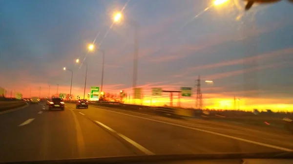 Italienischer Sonnenuntergang Auf Der Autobahn Hochwertiges Foto — Stockfoto