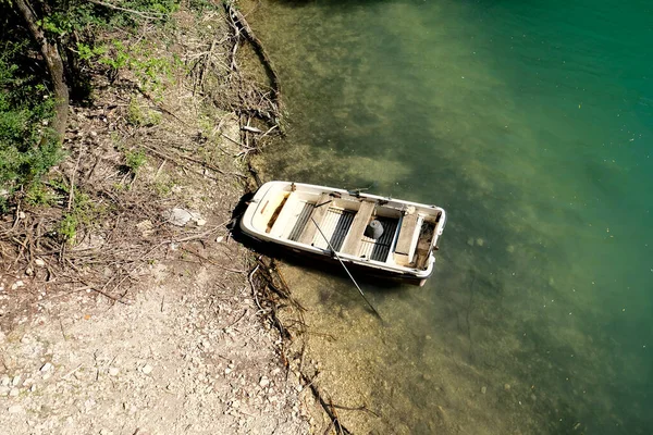 Abandoned Boat Sunk Lake High Quality Photo — Stockfoto