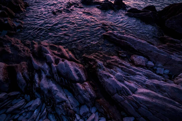 Rocce Nel Lago Tramonto Alba Sul Lago Garda Foto Alta — Foto Stock